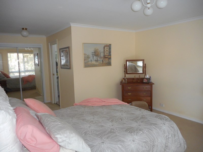 Sinnamon Park QLD 4073