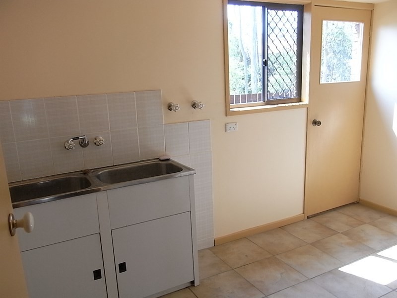 39 Raeside Street, Westlake QLD 4074