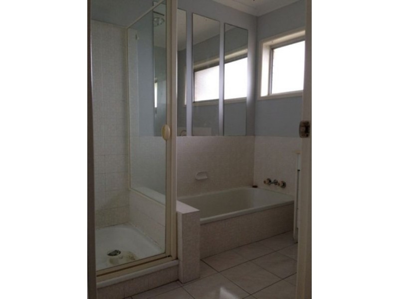 3 Ebrill Street, Jamboree Heights QLD 4074