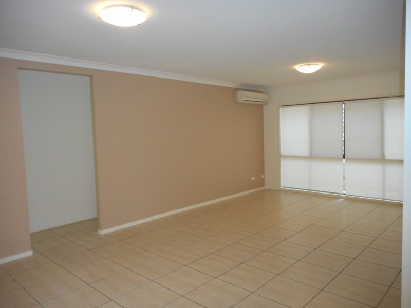 Seventeen Mile Rocks QLD 4073