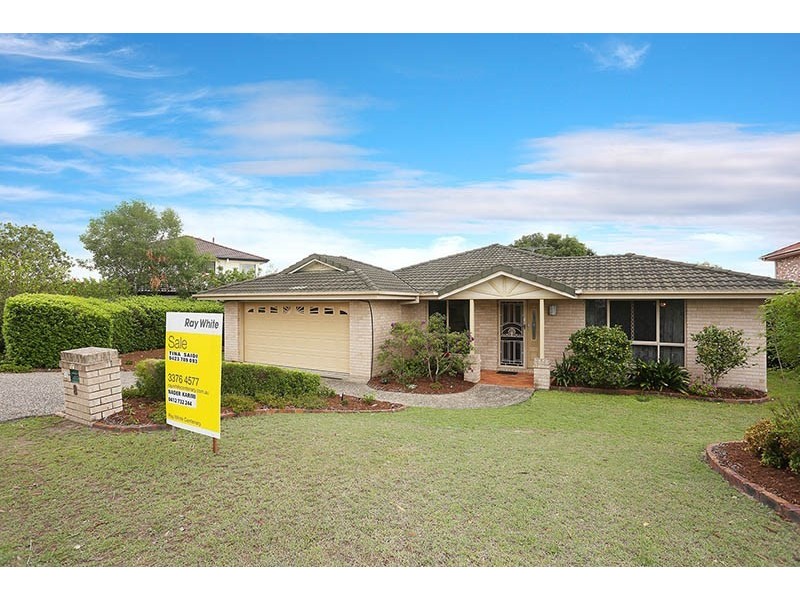 8 Lucinda Close, Sinnamon Park QLD 4073