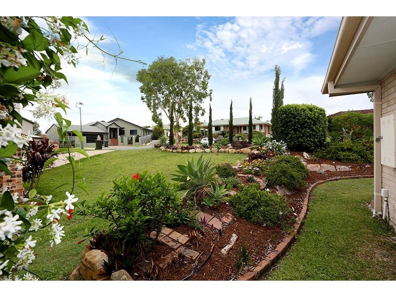 8 Lucinda Close, Sinnamon Park QLD 4073