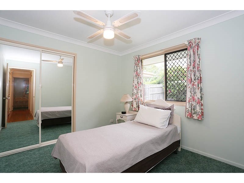 8 Lucinda Close, Sinnamon Park QLD 4073