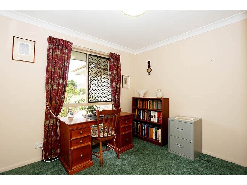 8 Lucinda Close, Sinnamon Park QLD 4073