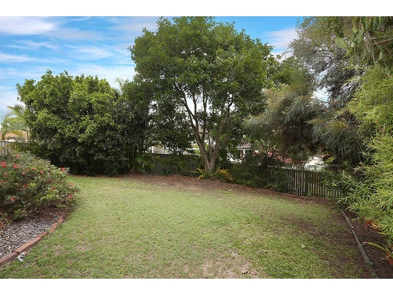 8 Lucinda Close, Sinnamon Park QLD 4073