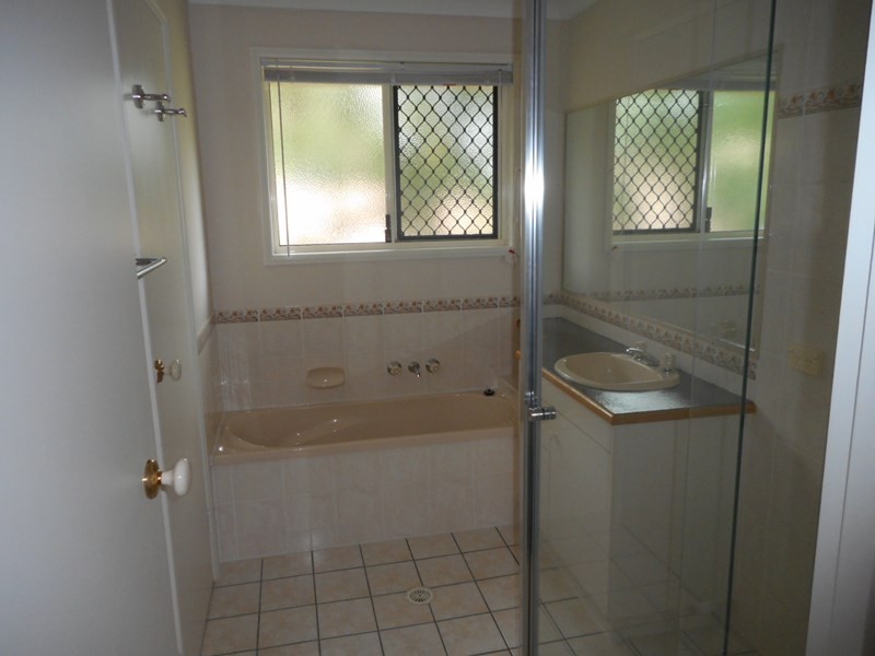 78 Glasshouse Crescent, Forest Lake QLD 4078