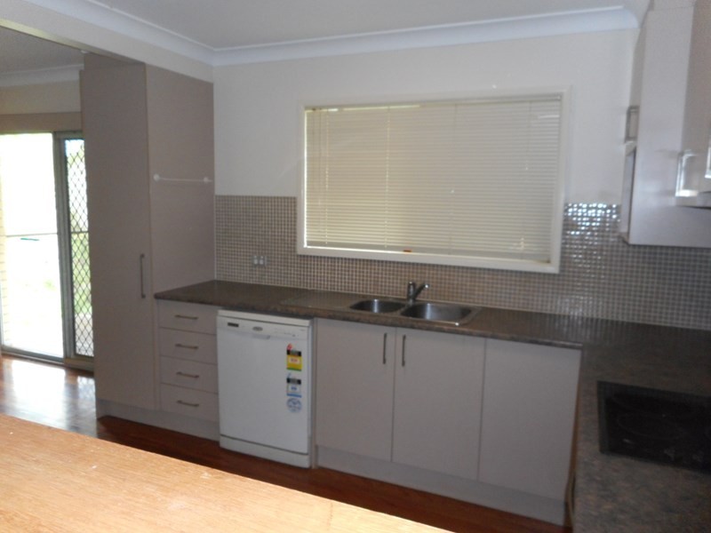 98 Tavistock Street, Oxley QLD 4075