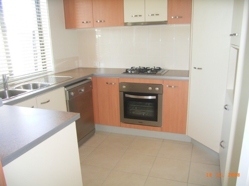 Mount Ommaney QLD 4074