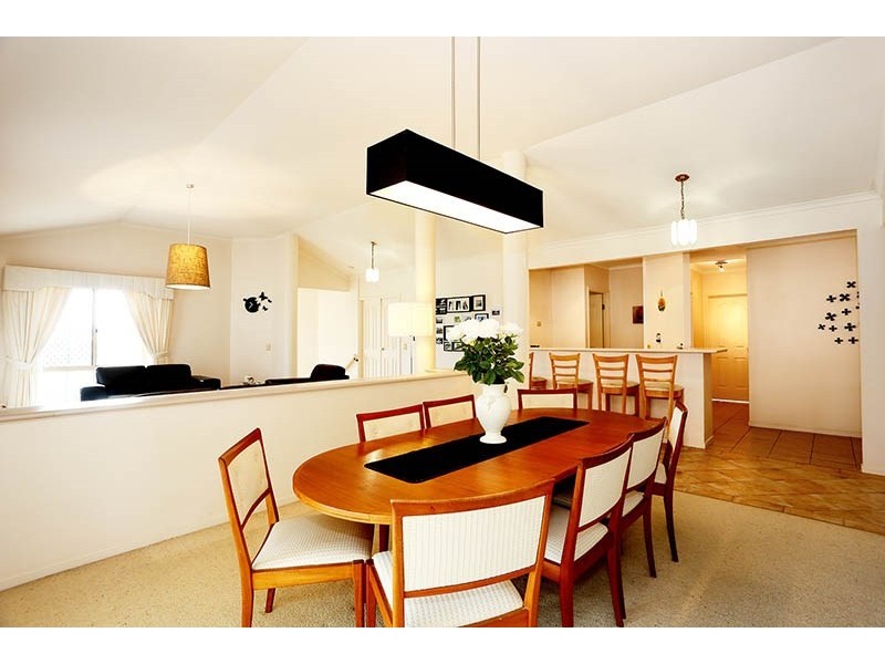 13 Elsie Place, Sinnamon Park QLD 4073