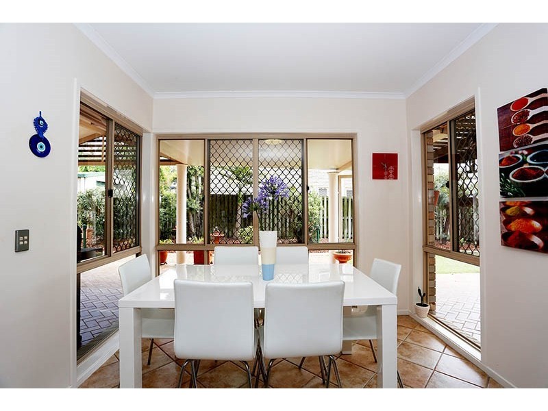 13 Elsie Place, Sinnamon Park QLD 4073