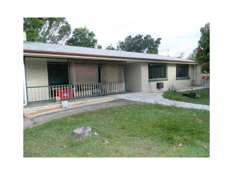 18 Lower James Street, Goodna QLD 4300