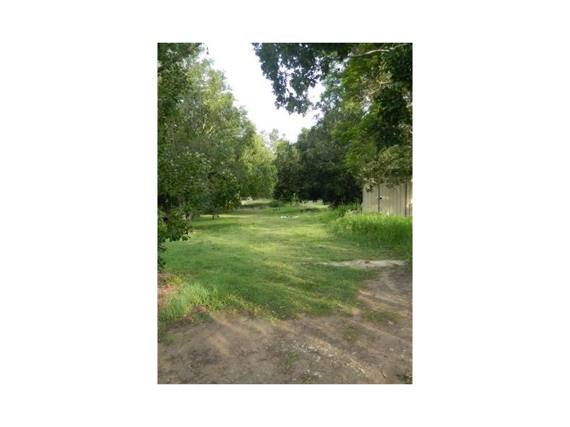 18 Lower James Street, Goodna QLD 4300