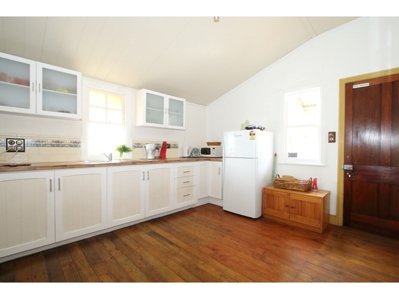 22 Roderick Street, Ipswich QLD 4305