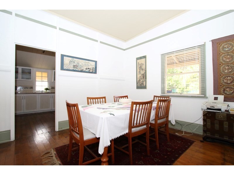 22 Roderick Street, Ipswich QLD 4305