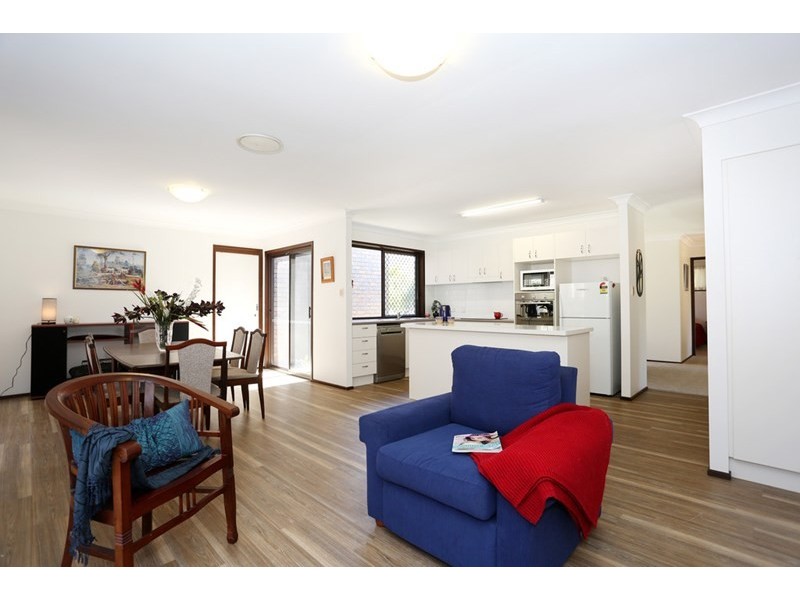 1 Saint Amand Street, Sinnamon Park QLD 4073