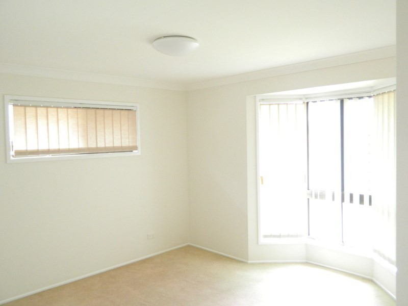 76 Oldfield Road, Sinnamon Park QLD 4073