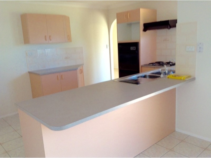 76 Oldfield Road, Sinnamon Park QLD 4073