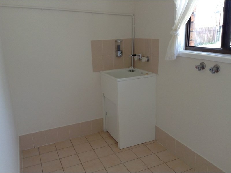 76 Oldfield Road, Sinnamon Park QLD 4073