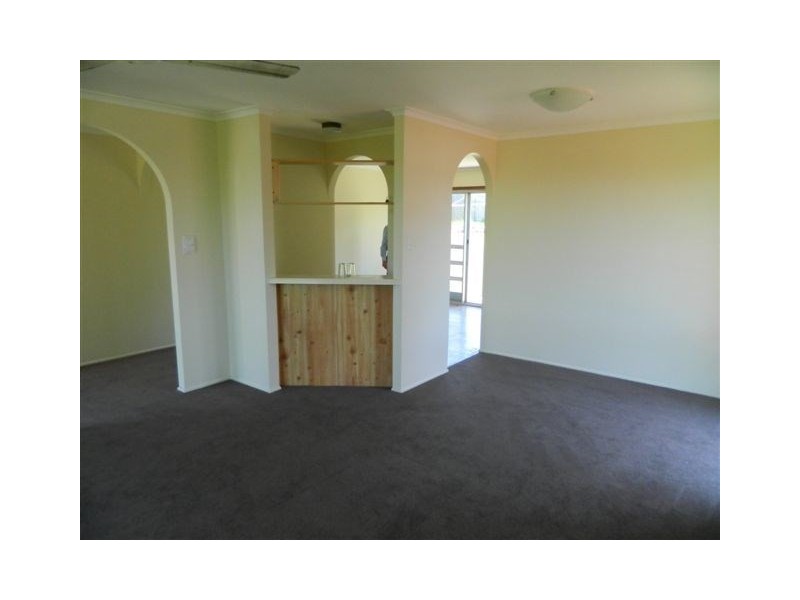 16 Ebrill Street, Jamboree Heights QLD 4074