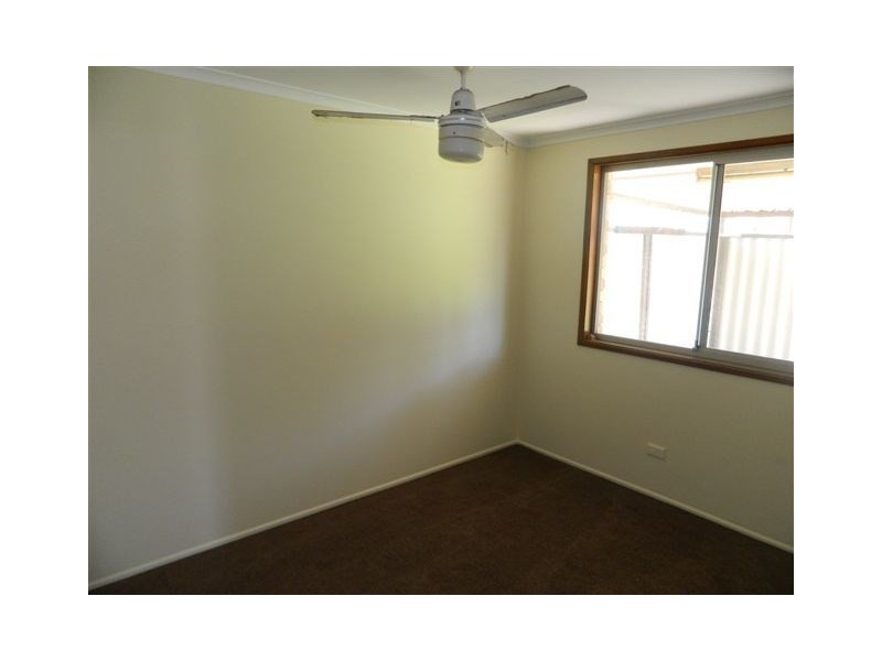 16 Ebrill Street, Jamboree Heights QLD 4074