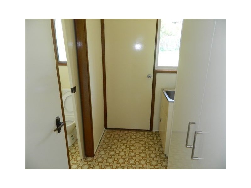 16 Ebrill Street, Jamboree Heights QLD 4074