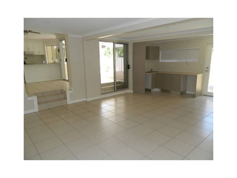 6 Chipala Street, Jindalee QLD 4074