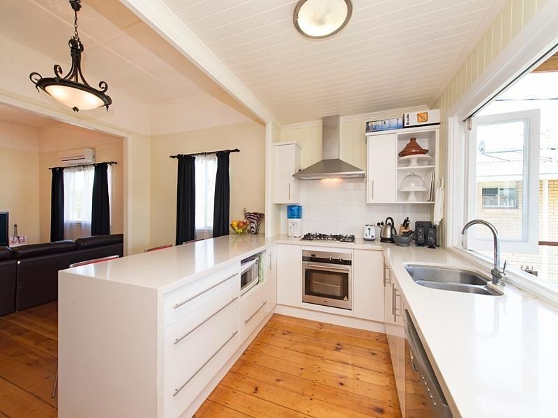 50 Archibald Street, Fairfield QLD 4103