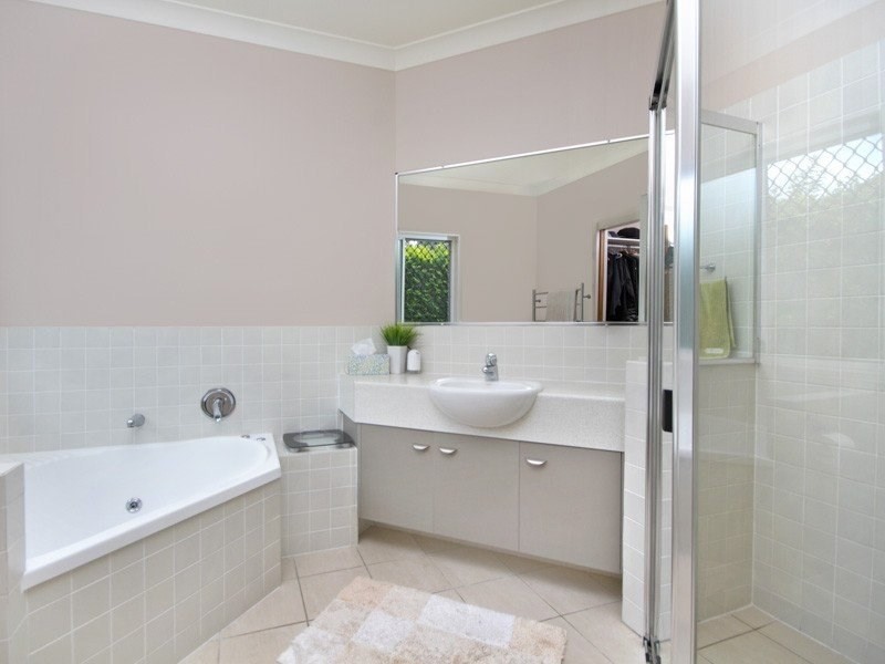 85 Daintree Place, Riverhills QLD 4074