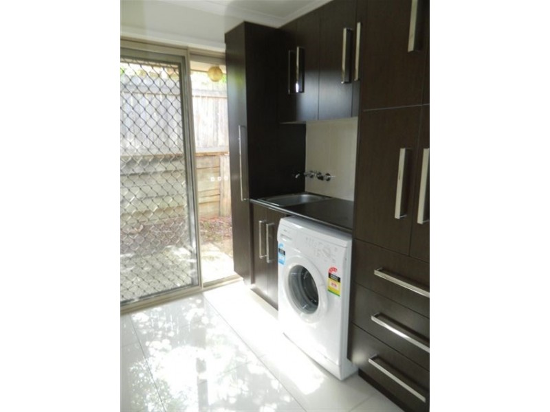 9 Cheviot Place, Sinnamon Park QLD 4073