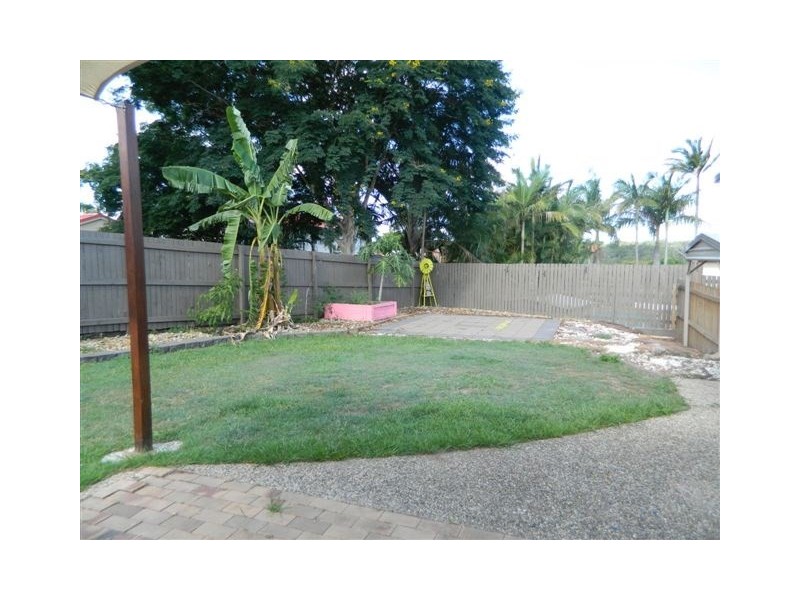 9 Cheviot Place, Sinnamon Park QLD 4073