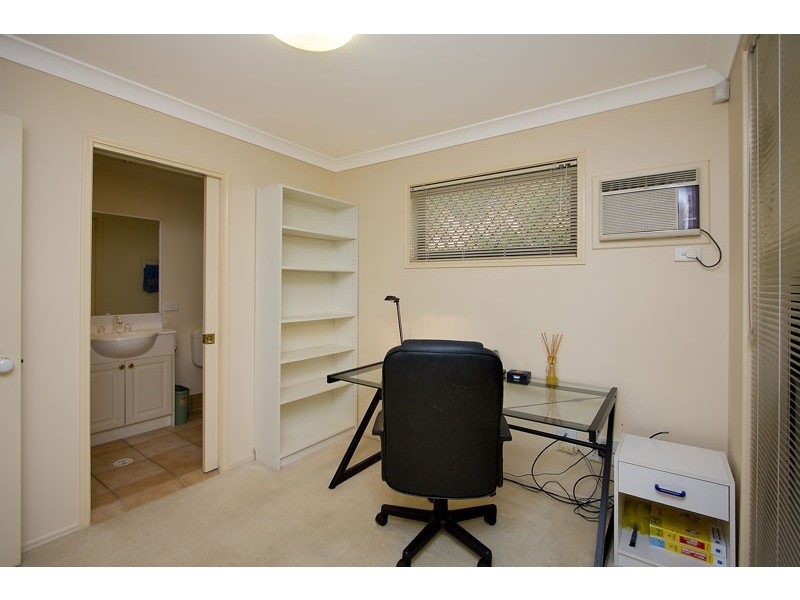 Mount Ommaney QLD 4074
