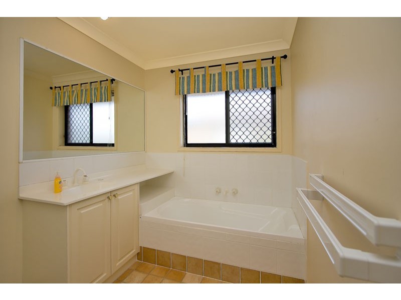 Mount Ommaney QLD 4074