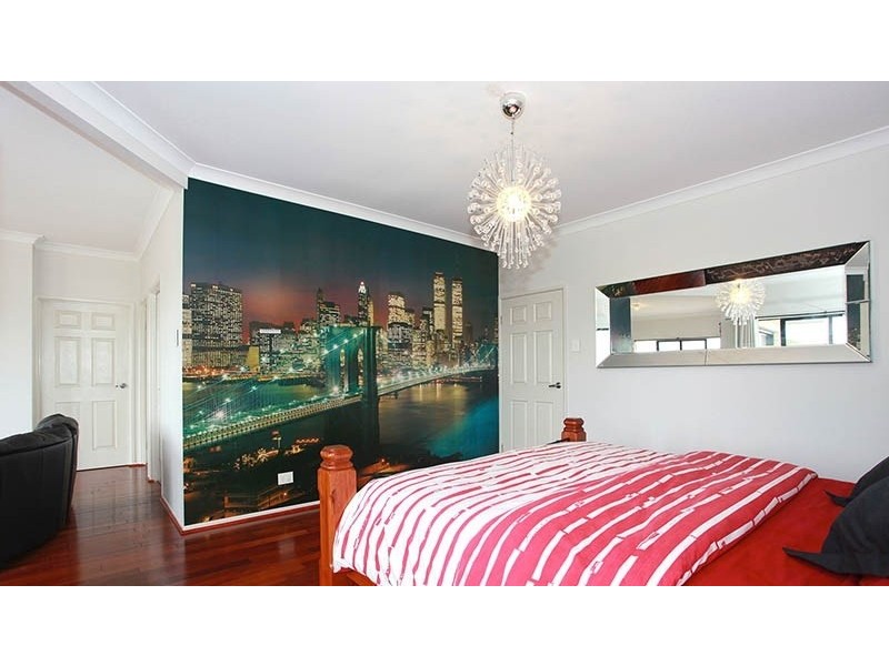 4 Malia Street, Sinnamon Park QLD 4073