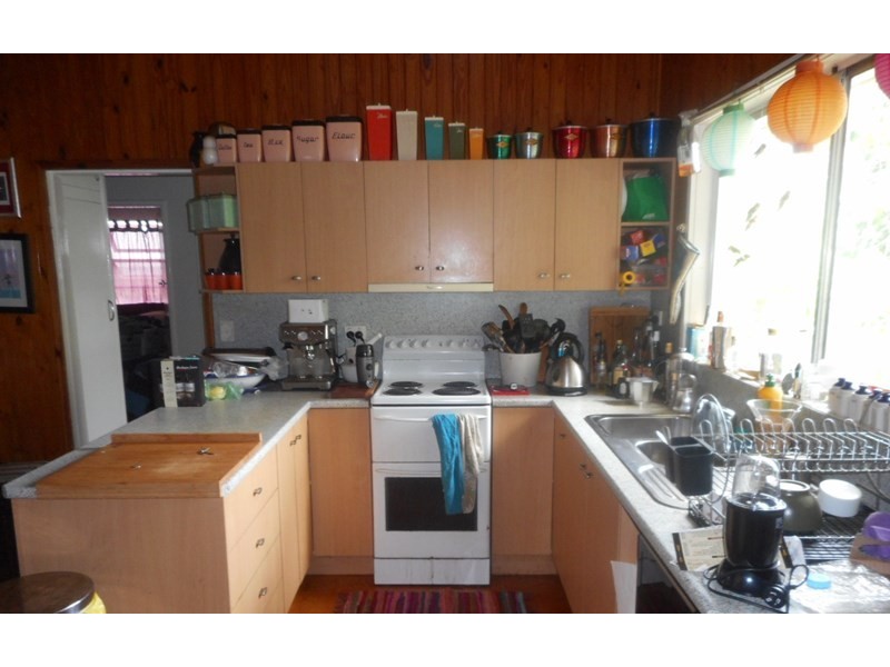 12 Sir Fred Schonell Drive, St Lucia QLD 4067