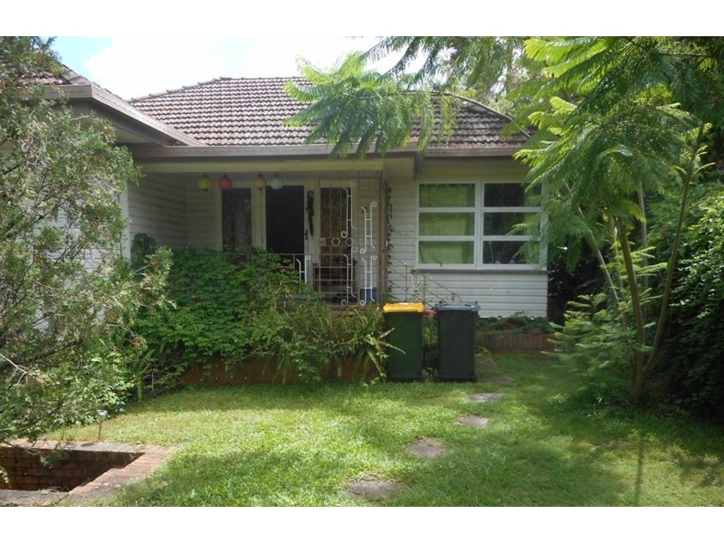 12 Sir Fred Schonell Drive, St Lucia QLD 4067