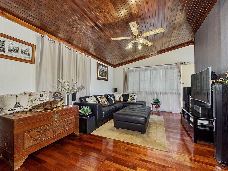 53 Strathaird Street, Darra QLD 4076