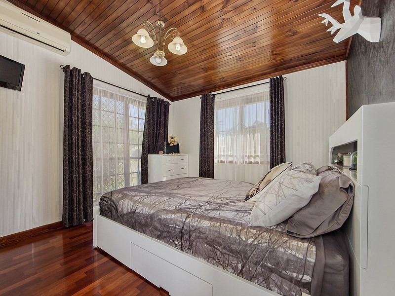 53 Strathaird Street, Darra QLD 4076