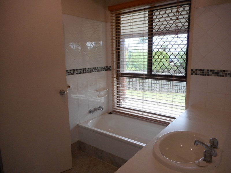 278 Horizon Drive, Westlake QLD 4074
