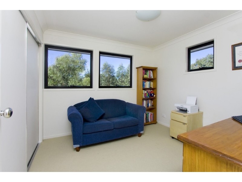 Mount Ommaney QLD 4074