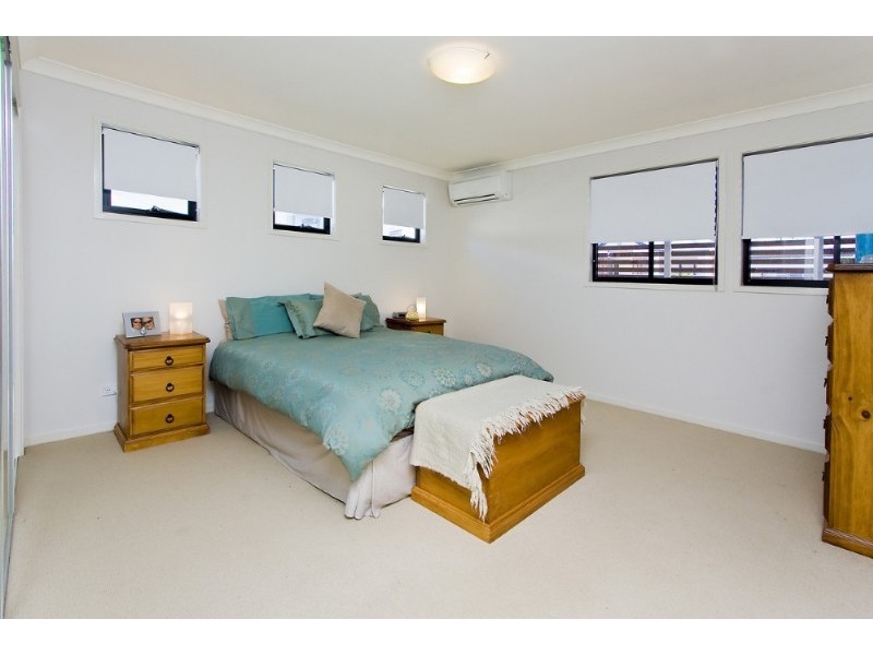 Mount Ommaney QLD 4074