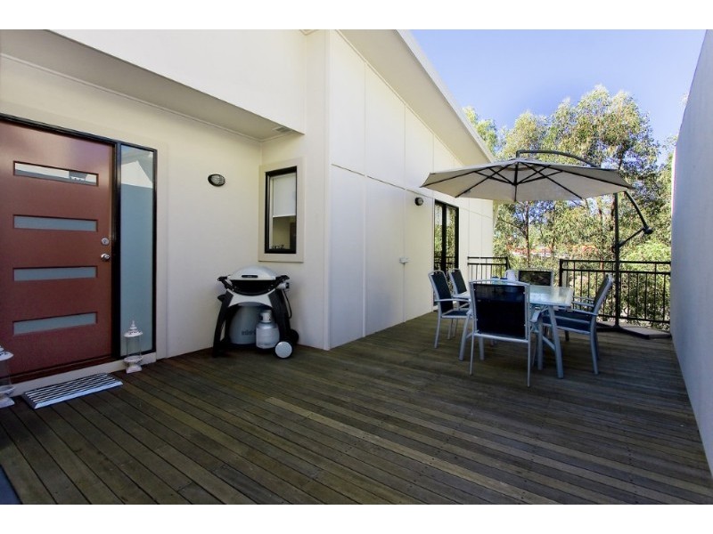 Mount Ommaney QLD 4074