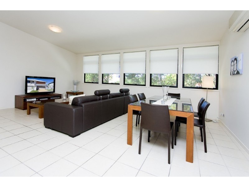 Mount Ommaney QLD 4074