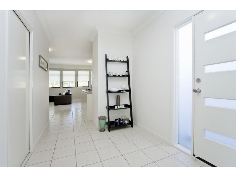 Mount Ommaney QLD 4074