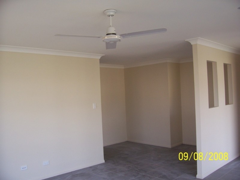 4 Jemma Street, Richlands QLD 4077