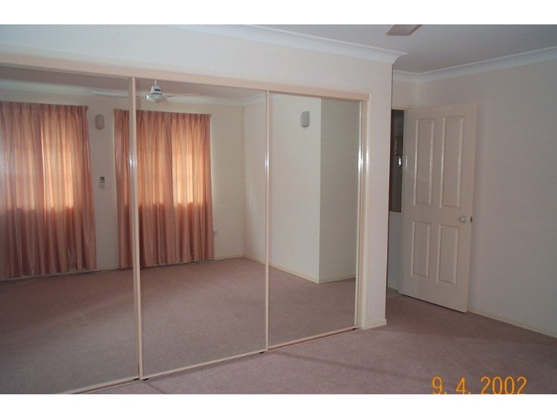 Mount Ommaney QLD 4074