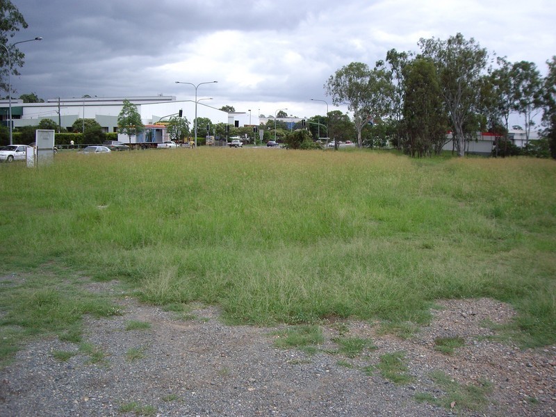Oxley QLD 4075