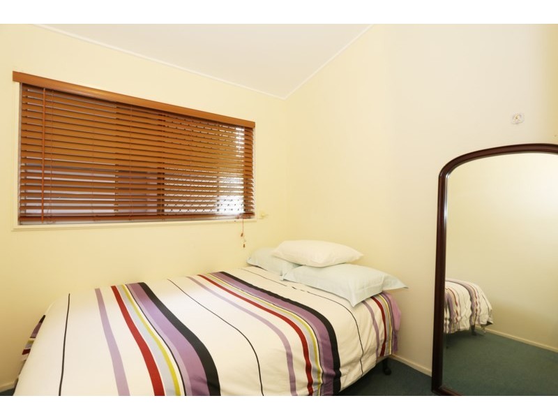 14 Cassandra Street, Chapel Hill QLD 4069