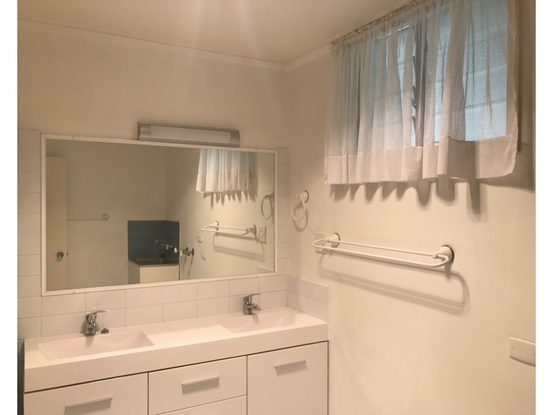 8/30 Ryans Road,, St Lucia QLD 4067