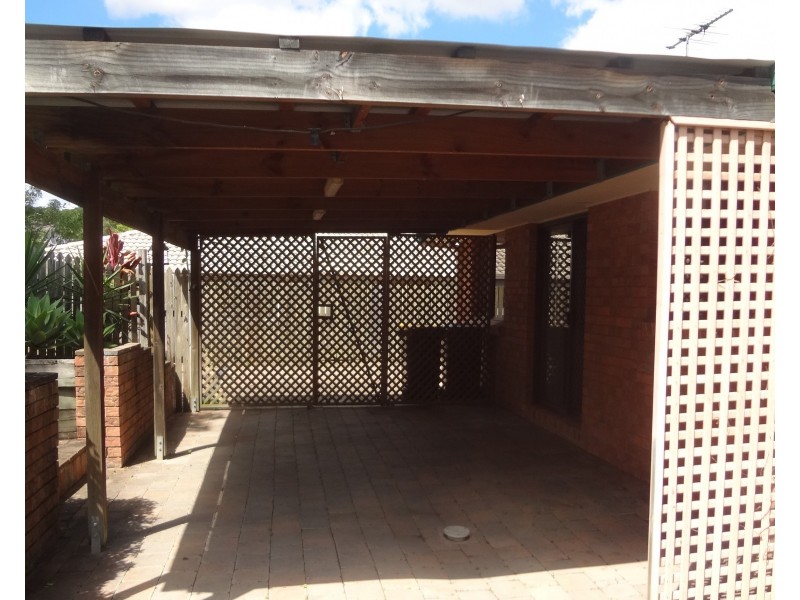 26 Dove Tree Crescent, Sinnamon Park QLD 4073