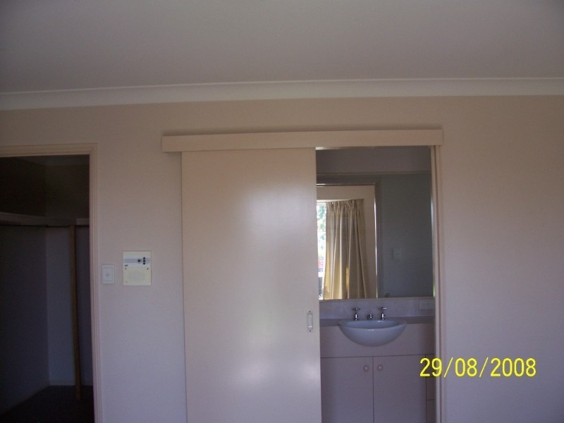 19a Brisbane Road, Dinmore QLD 4303